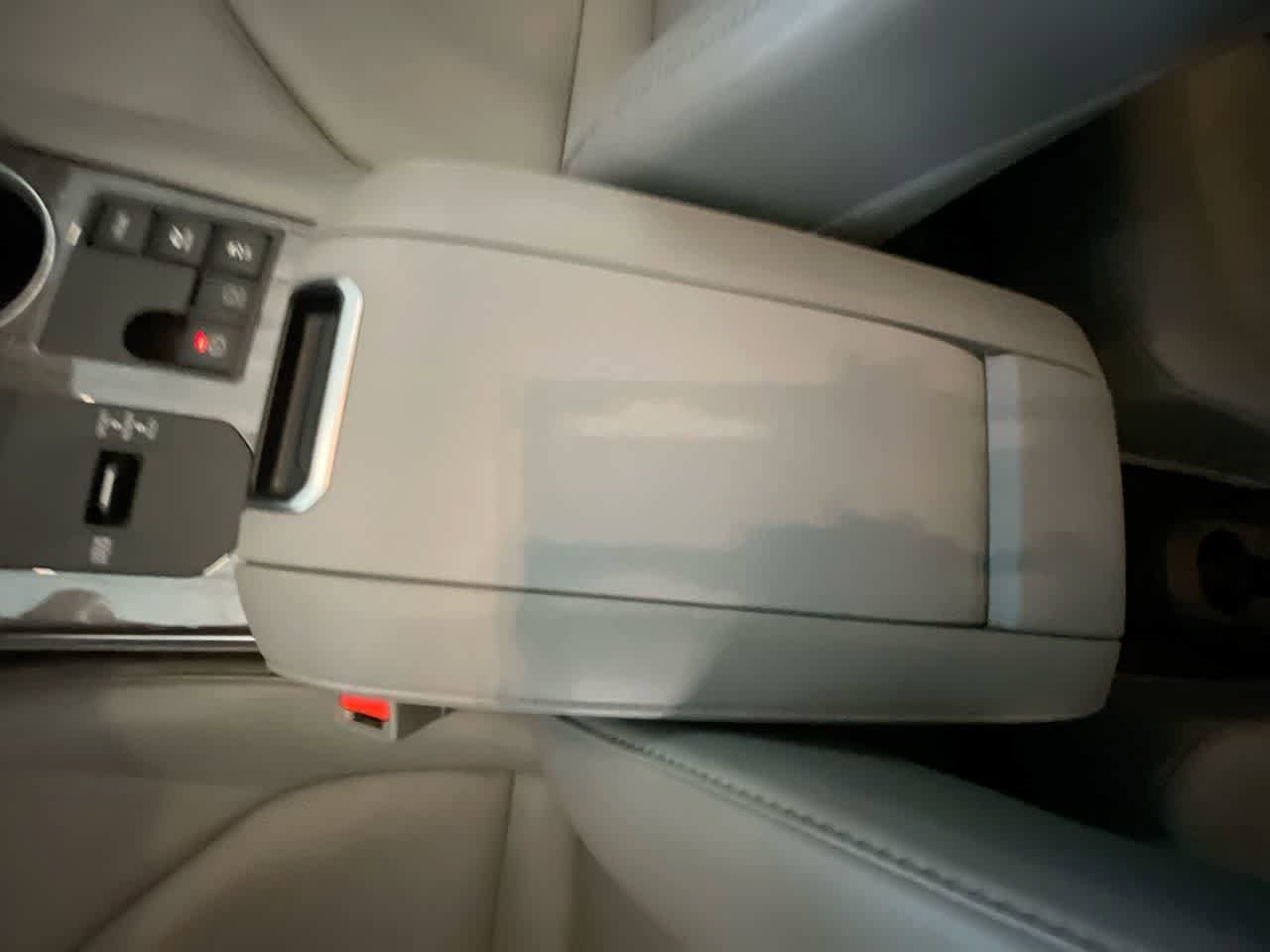 Used 2024 Toyota Highlander Limited AWD/4WD image 21