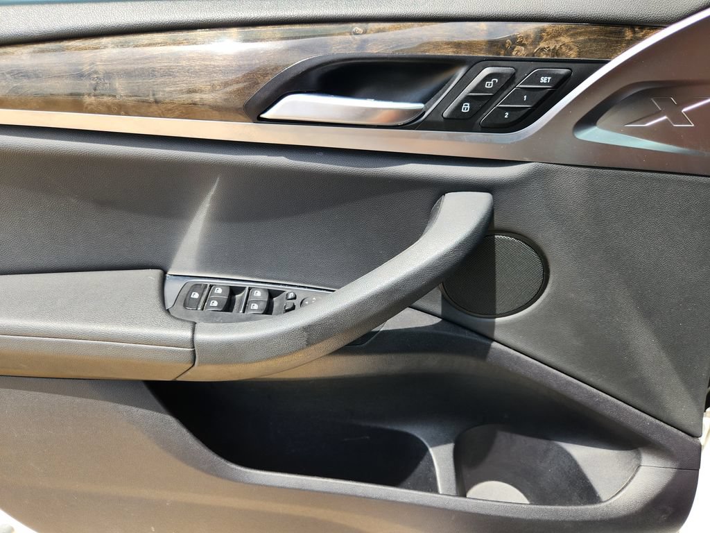 Used 2019 BMW X4 xDrive30i AWD/4WD image 23