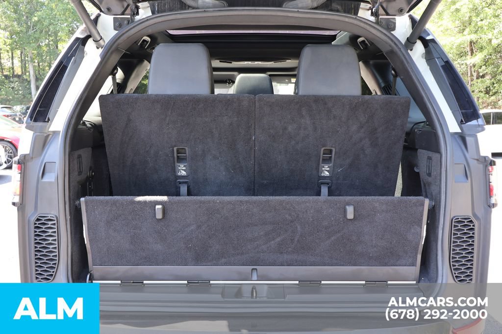 Used 2020 Land Rover Discovery Landmark AWD/4WD image 21