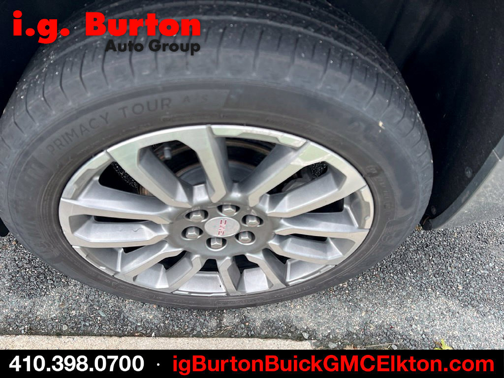 Used 2023 GMC Acadia Denali w/ Denali Ultimate Package AWD/4WD image 4