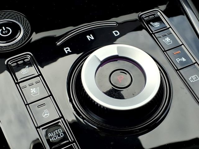 Used 2024 Kia Niro Wave w/ Wave Preserve Package image 12