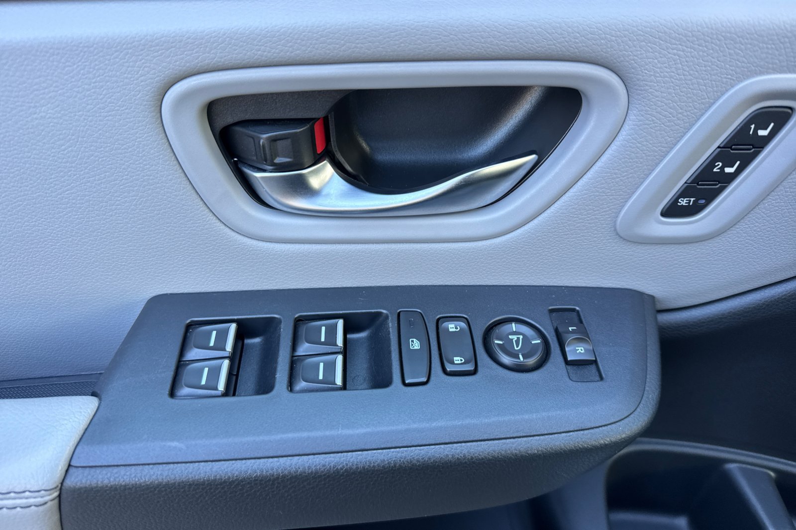 Used 2024 Honda Pilot EX-L image 8