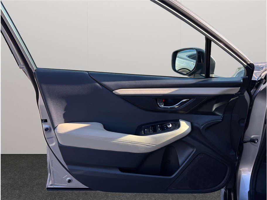 Used 2020 Subaru Outback Premium image 18