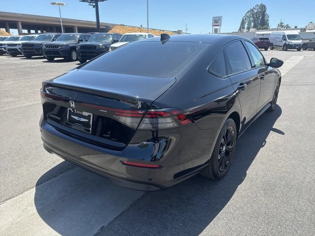 Used 2025 Honda Accord SE image 5