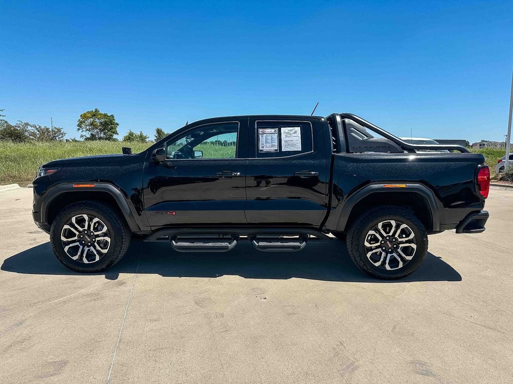 Used 2025 GMC Canyon AT4 w/ Nightfall Edition AWD/4WD image 5