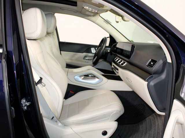 Used 2020 Mercedes-Benz GLS 450 4MATIC image 29