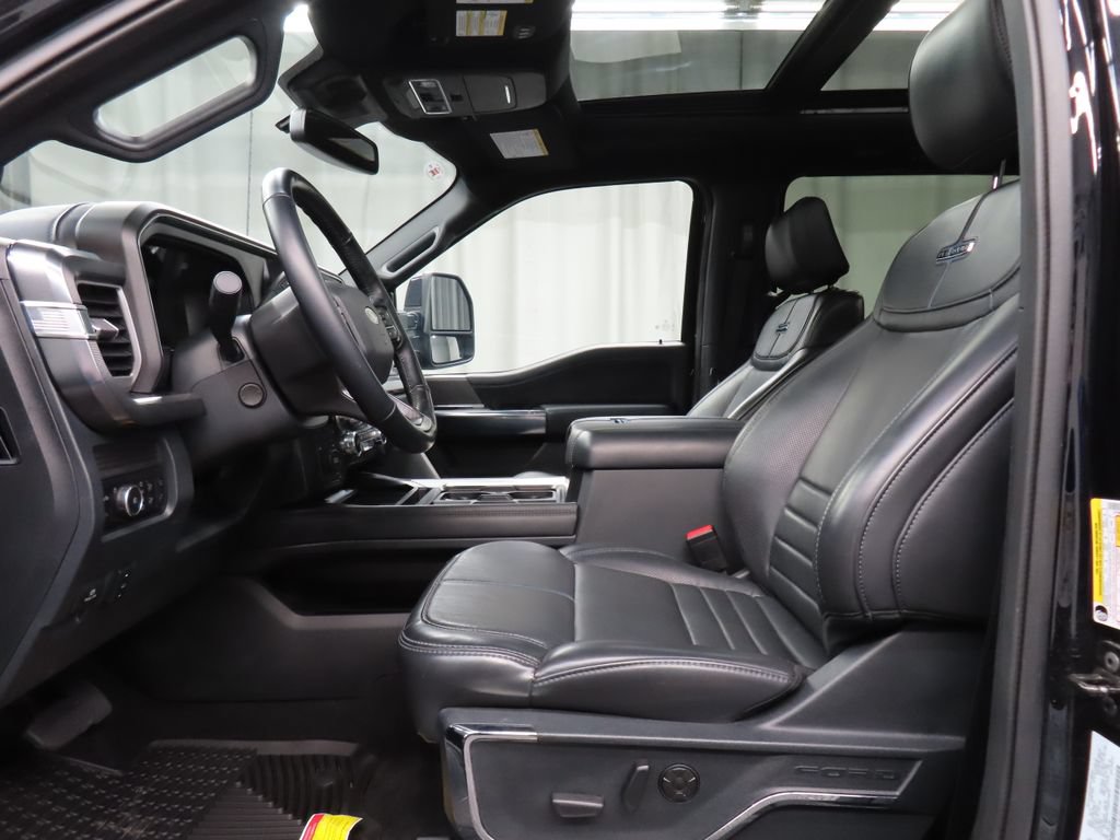 Used 2025 Ford F450 Platinum AWD/4WD image 9