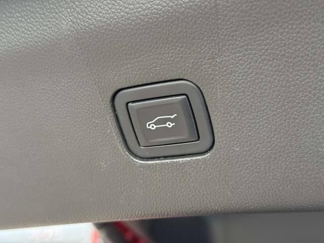 Used 2023 Buick Enclave Premium w/ Experience Buick Package AWD/4WD image 10