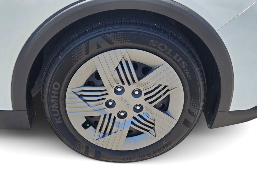 Used 2025 Kia K4 FWD image 6