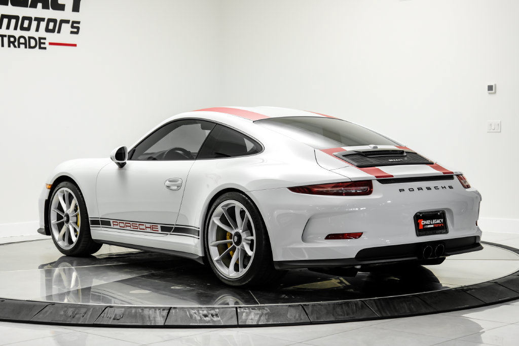 Used 2016 Porsche 911 R RWD image 11