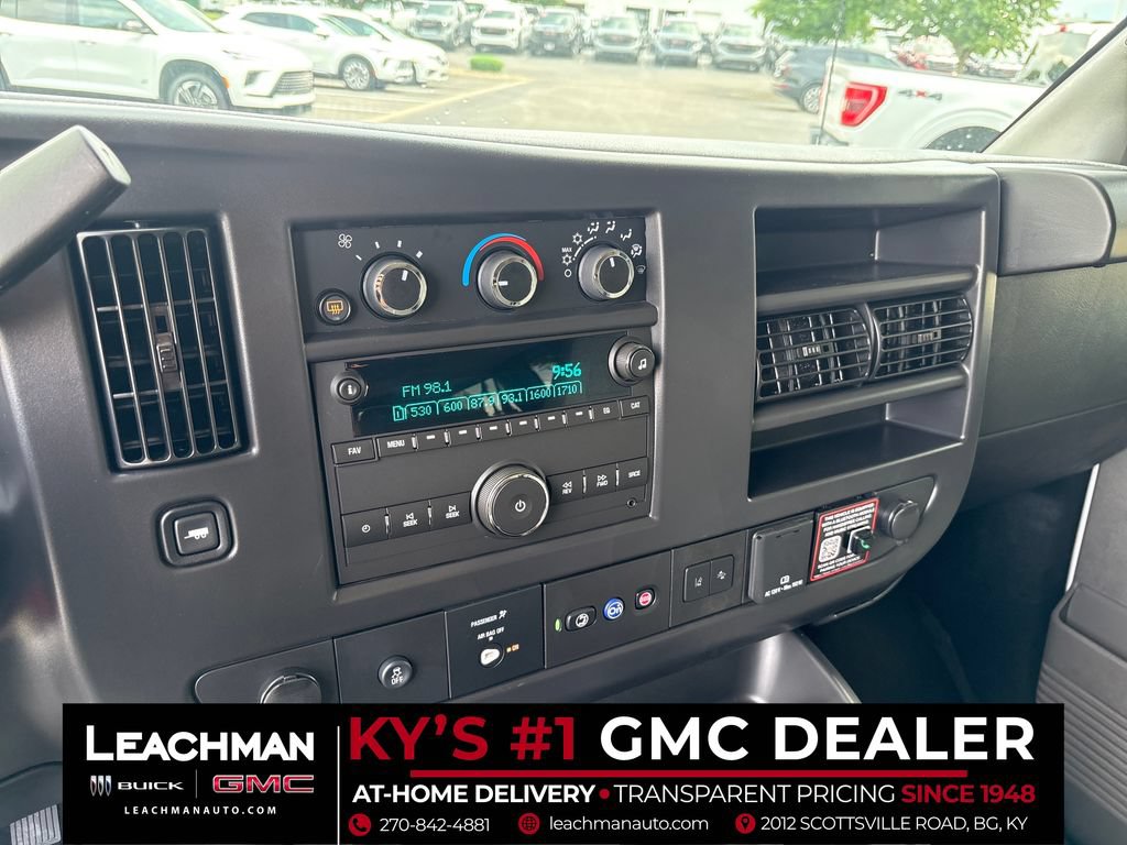 New 2026 GMC Savana 3500 LT w/ LT Preferred Equipment Group RWD image 16
