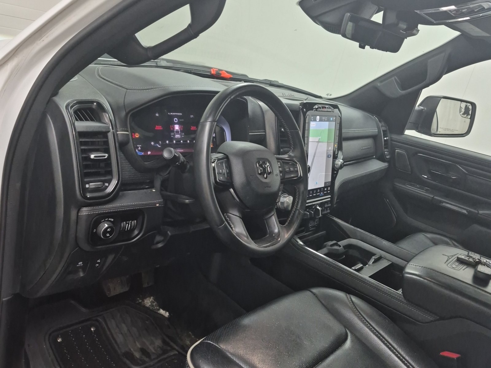 Used 2023 RAM 1500 Limited AWD/4WD image 10