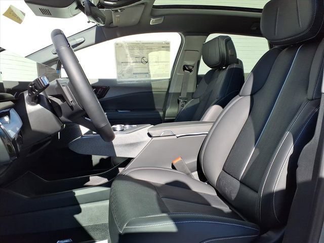 New 2026 Cadillac Optiq Luxury 2 image 8