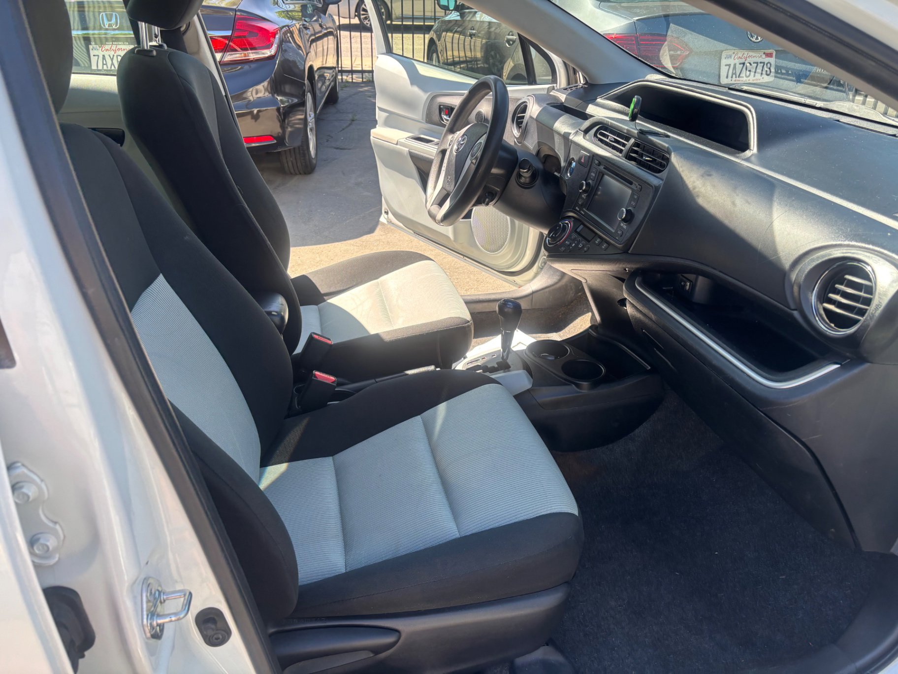 Used 2014 Toyota Prius C Three image 10