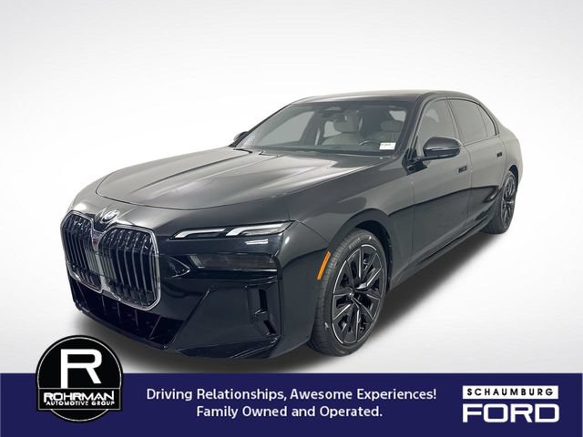 Used 2024 BMW 760i xDrive w/ Premium Package AWD/4WD image 2