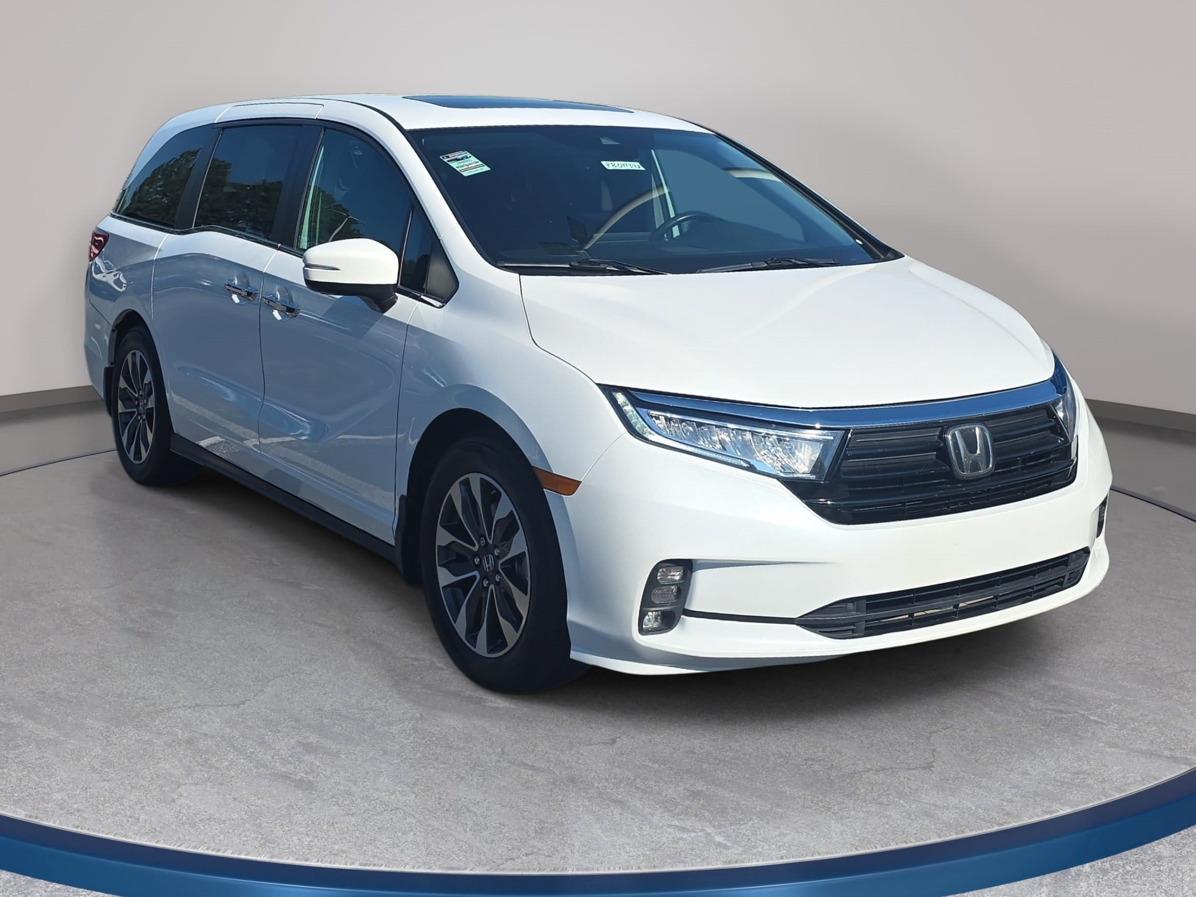Used 2023 Honda Odyssey EX-L image 3