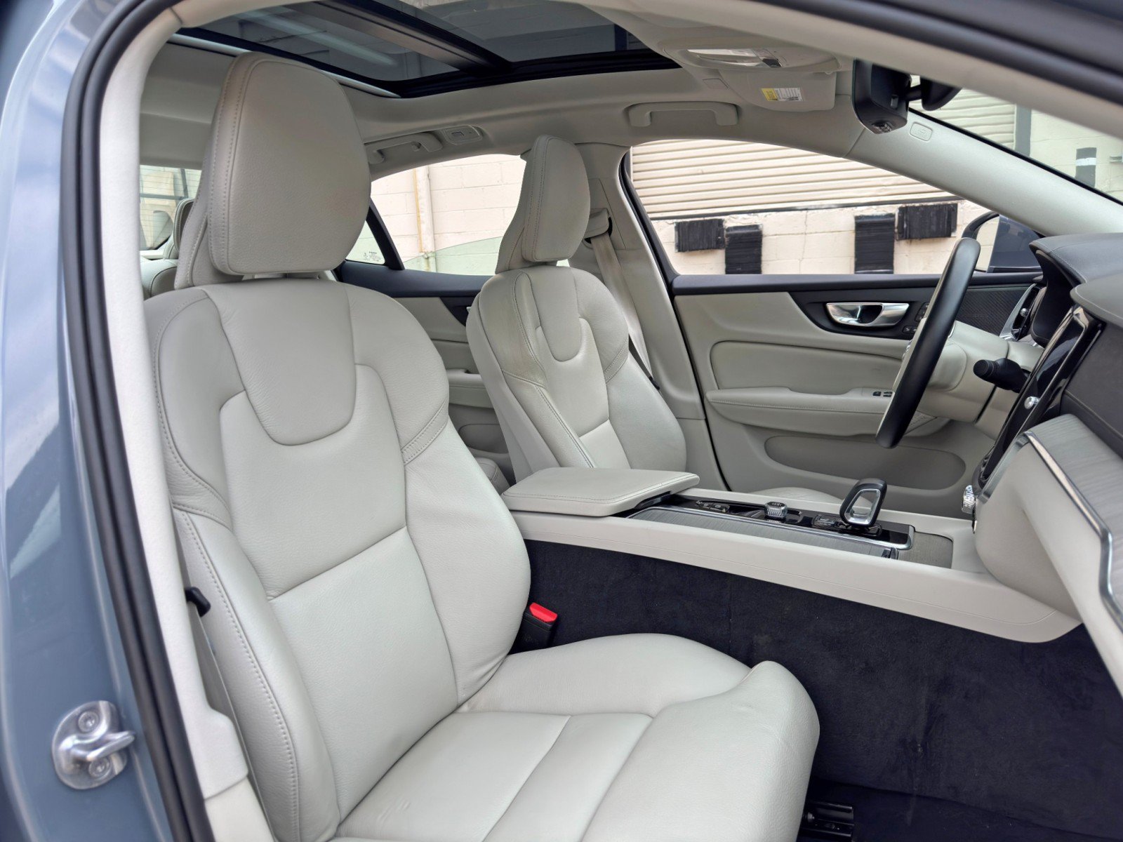 Used 2023 Volvo S60 B5 Ultimate w/ Climate Package FWD image 38