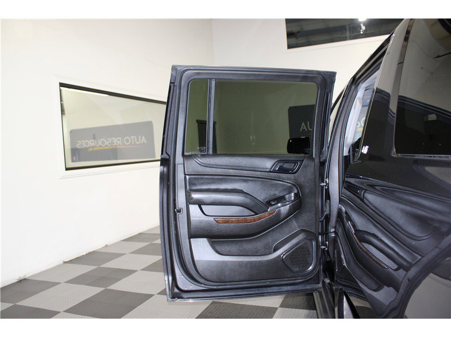 Used 2016 Chevrolet Suburban LT image 13
