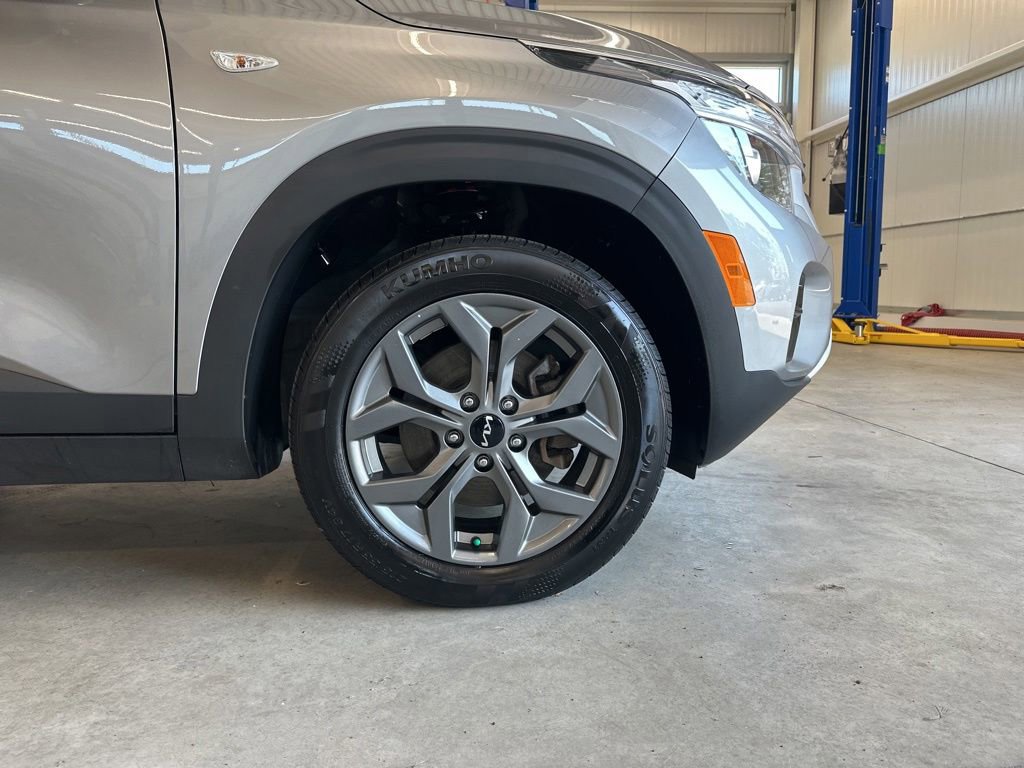 Certified 2024 Kia Seltos LX AWD/4WD image 33