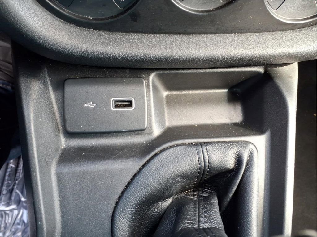 Used 2022 RAM ProMaster City Tradesman FWD image 9