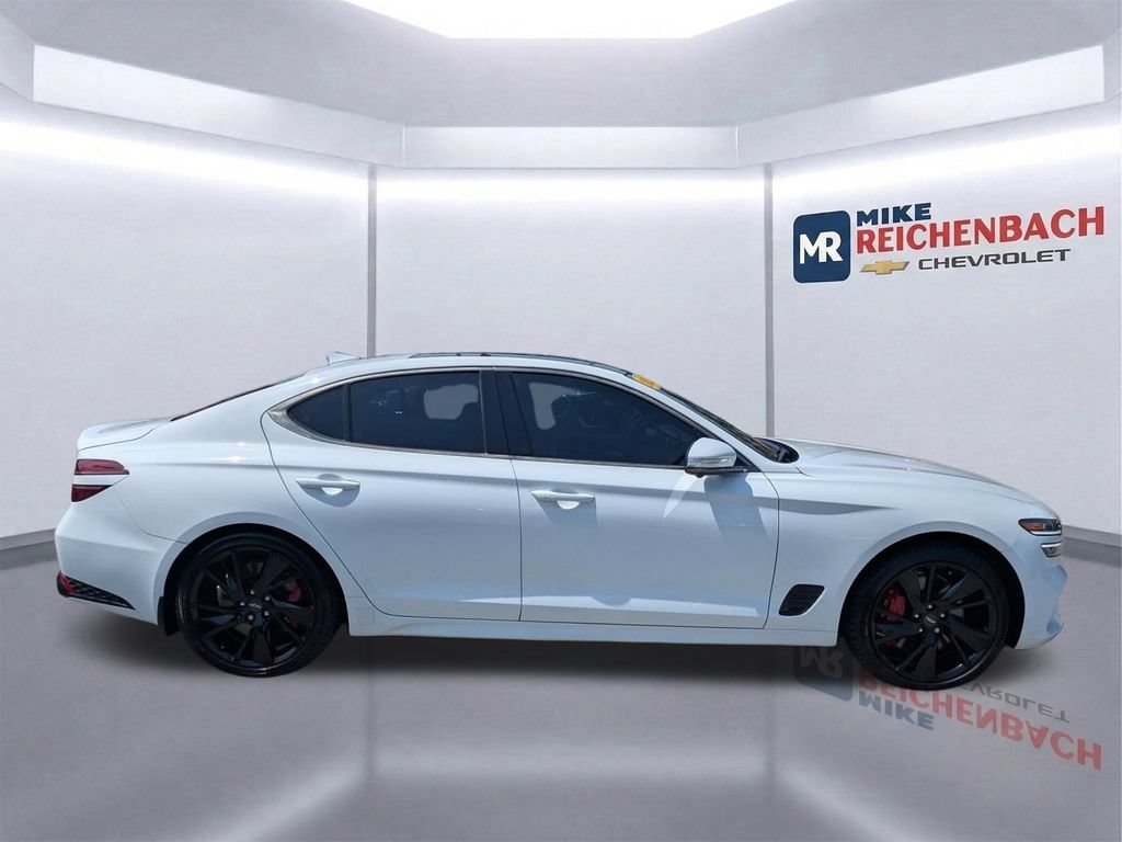 Used 2022 Genesis G70 3.3T RWD video 3