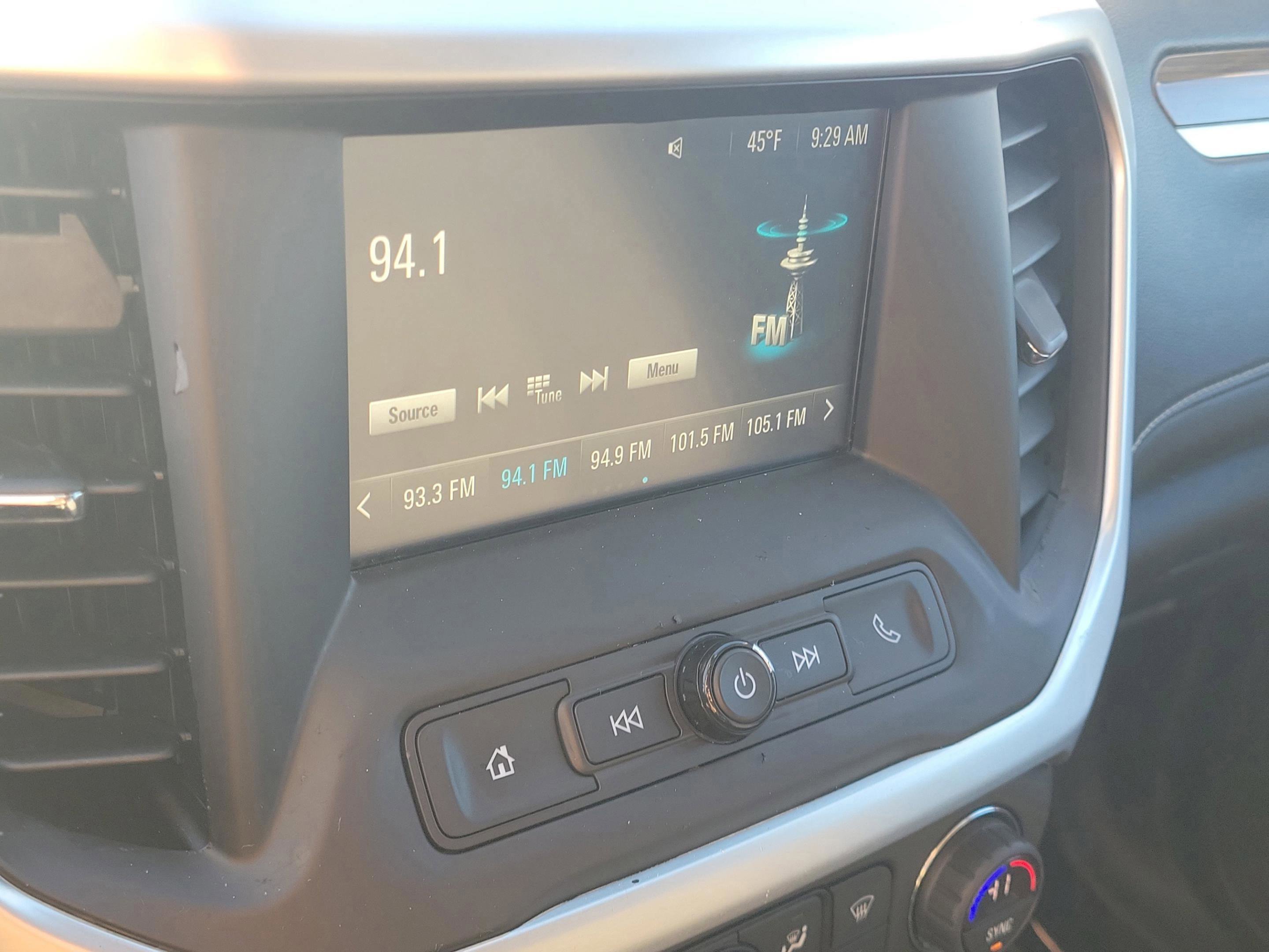 Used 2018 GMC Acadia SLE image 19