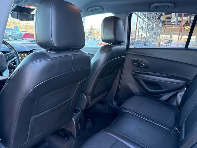 Used 2019 Chevrolet Trax LT w/ LT Convenience Package image 20