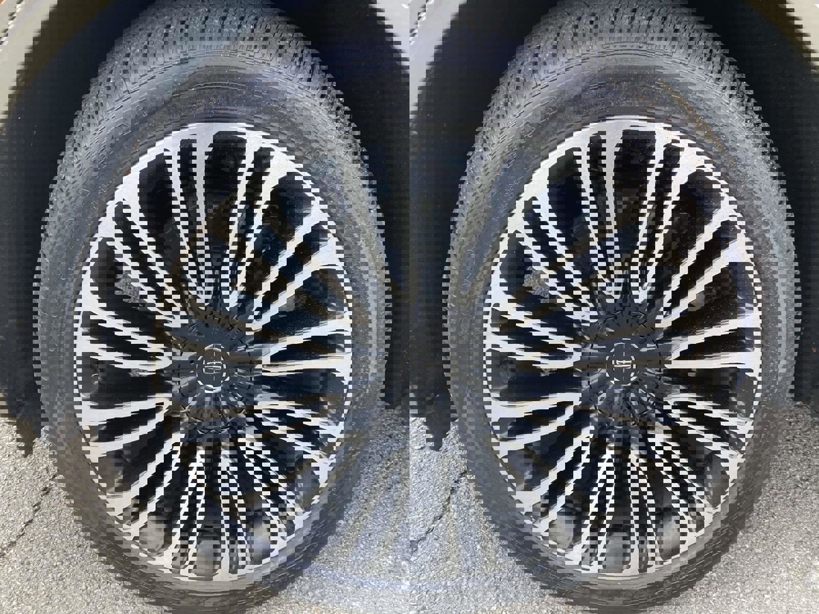 New 2025 Lincoln Aviator Black Label image 14