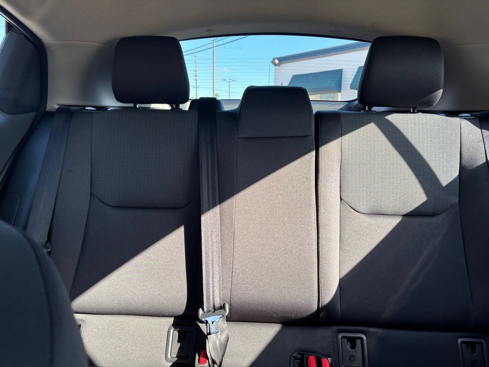 Used 2024 Toyota Prius LE FWD image 37