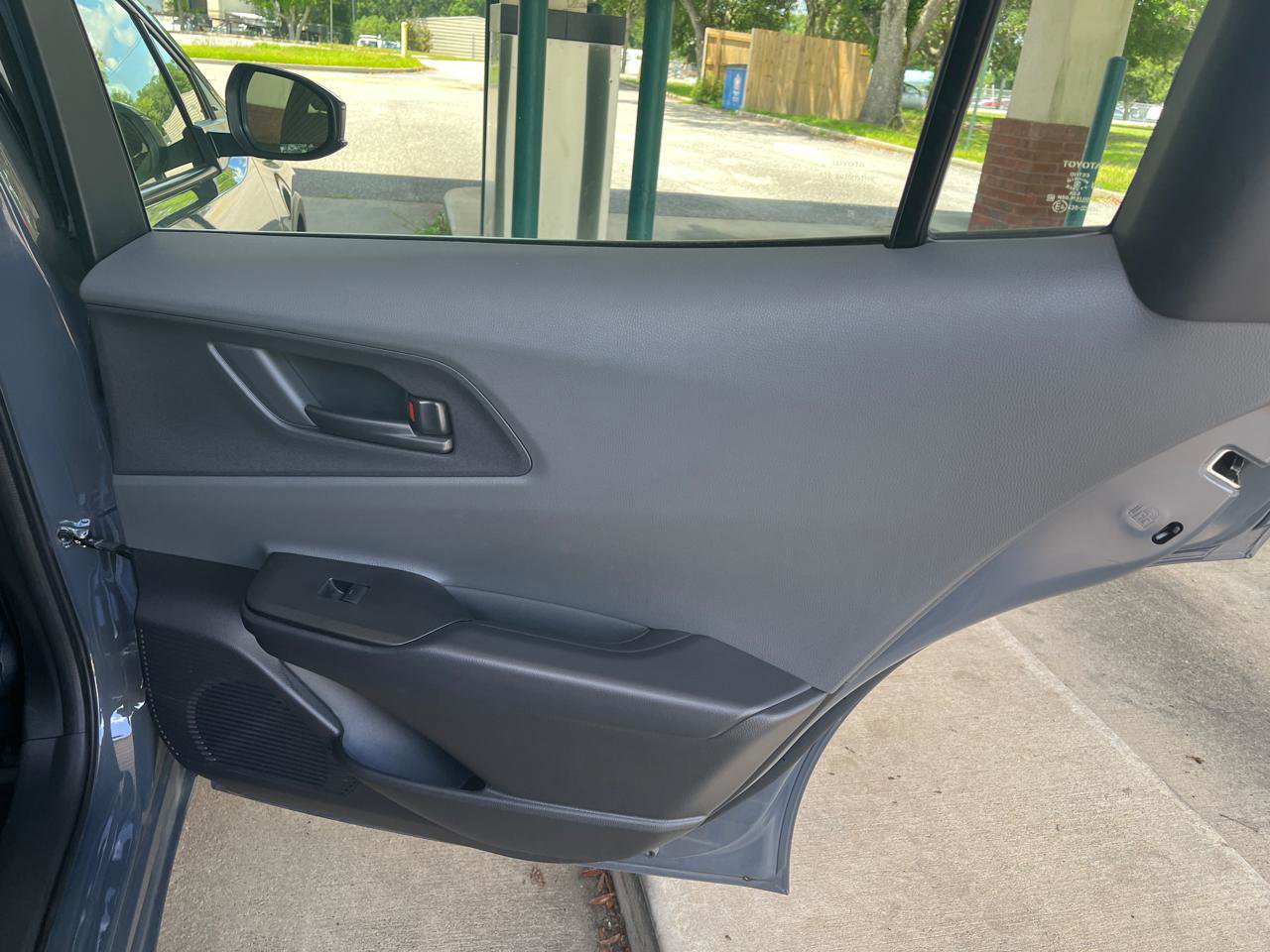 Used 2024 Toyota Prius LE image 19