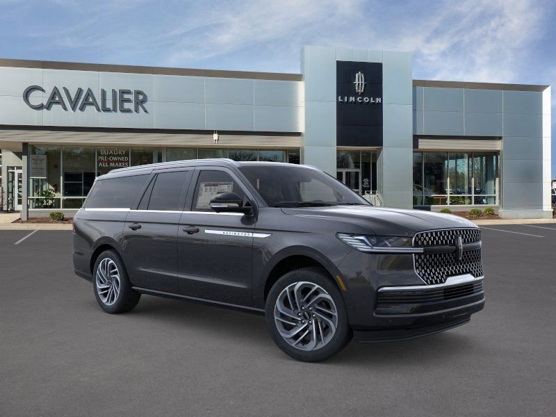 New 2026 Lincoln Navigator L Reserve AWD/4WD image 7