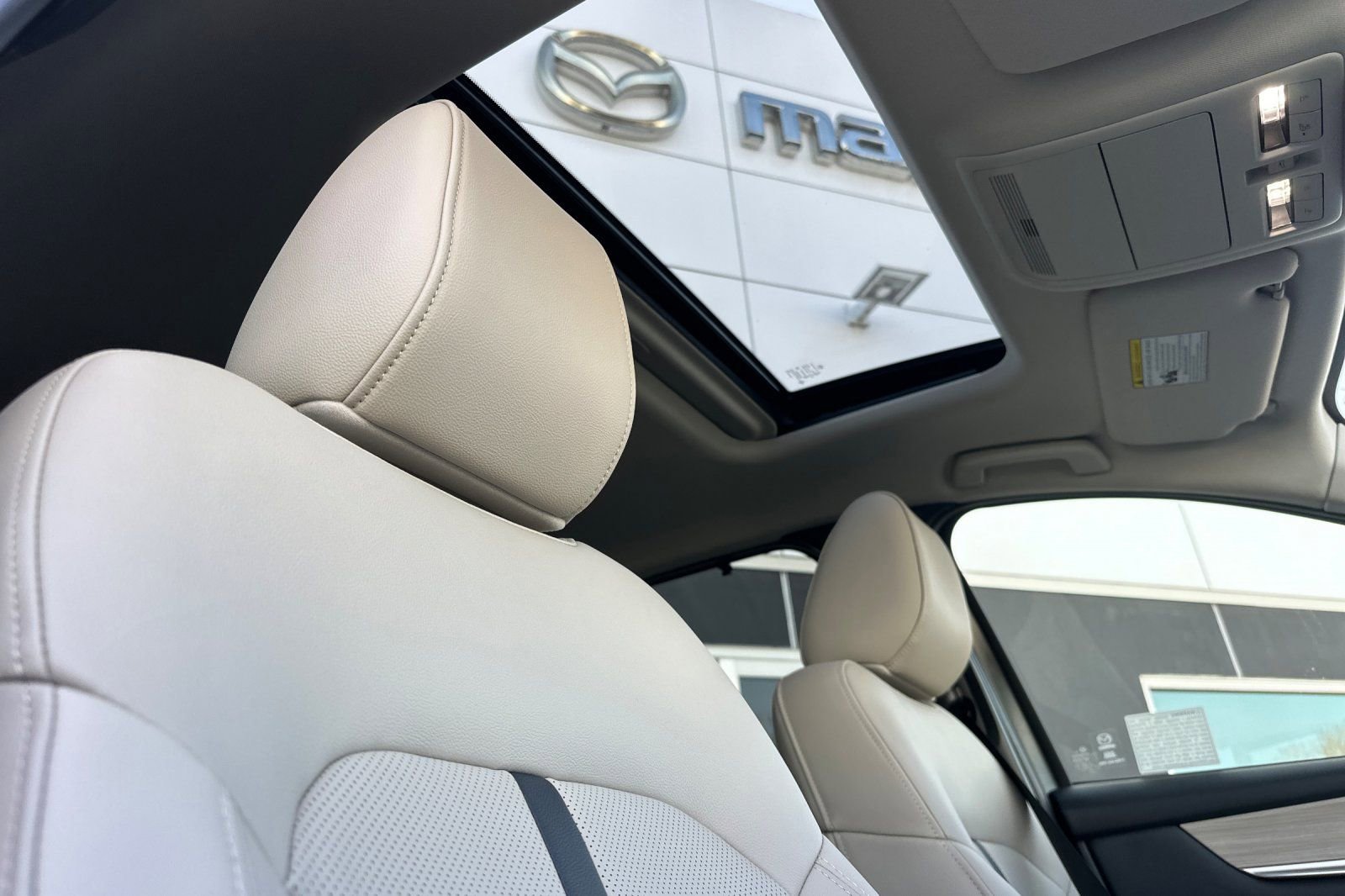 Certified 2025 MAZDA CX-70 3.3 Turbo w/ Premium Package image 17