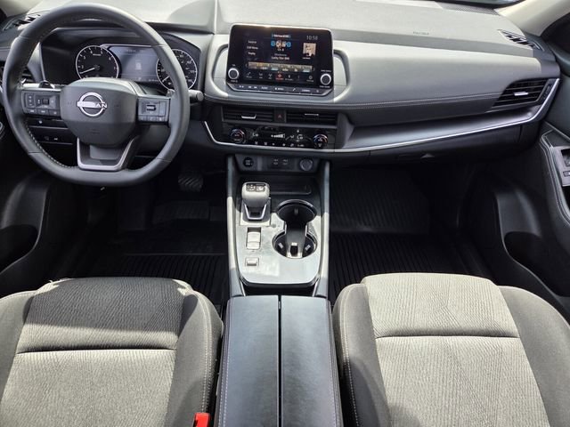 Used 2026 Nissan Rogue SV FWD image 12