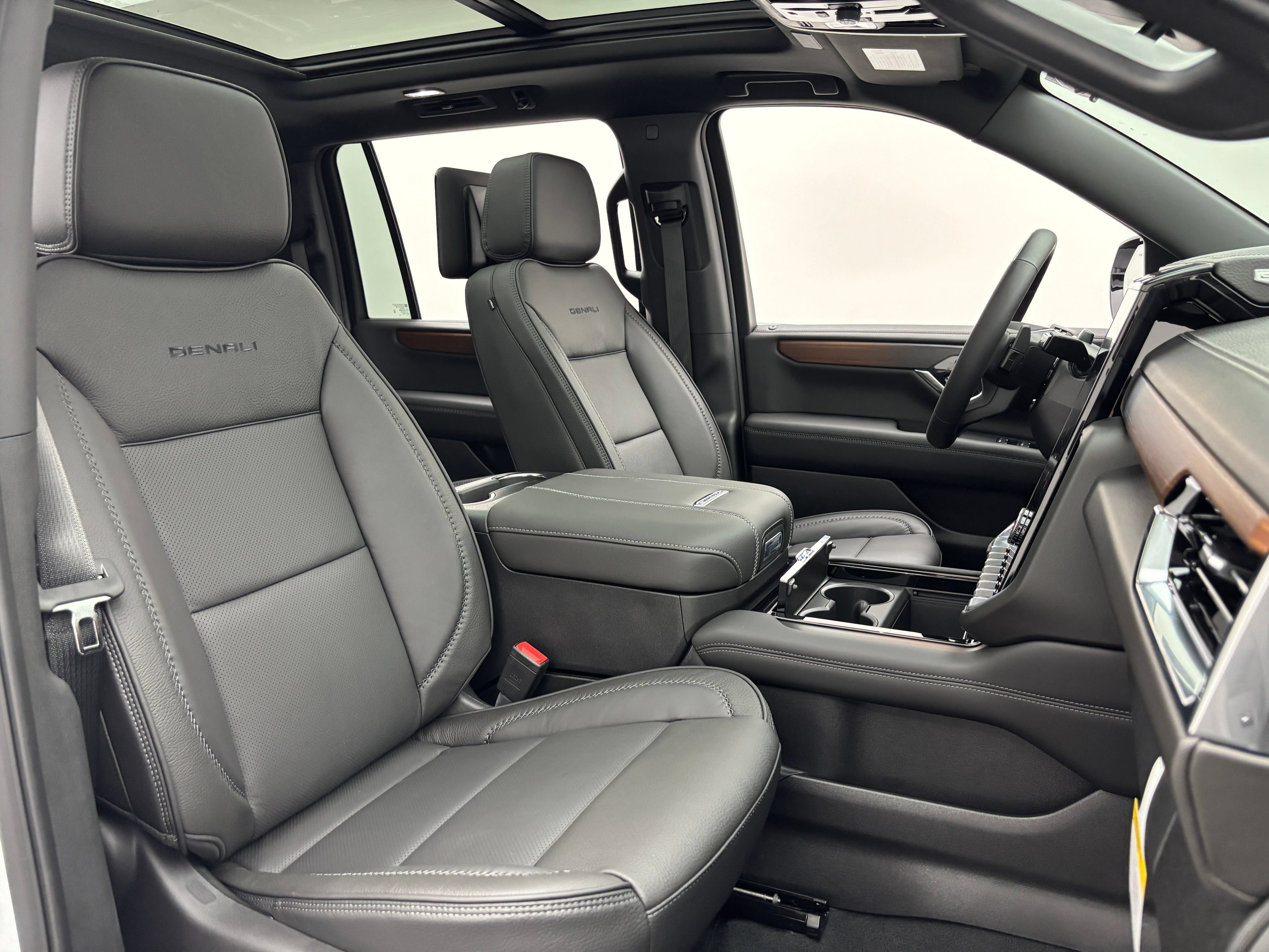 New 2026 GMC Yukon XL Denali w/ Denali Reserve Package AWD/4WD image 41