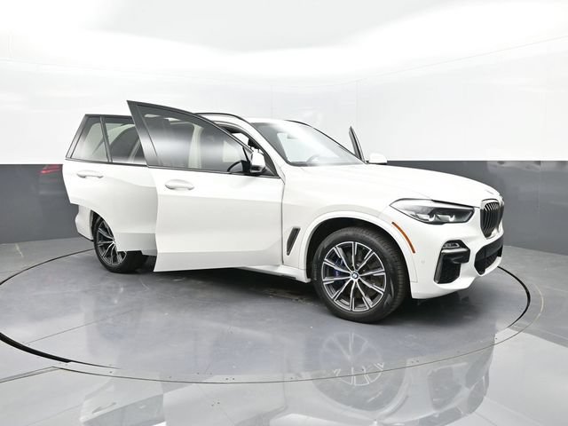 Used 2020 BMW X5 M50i w/ Premium Package AWD/4WD image 36