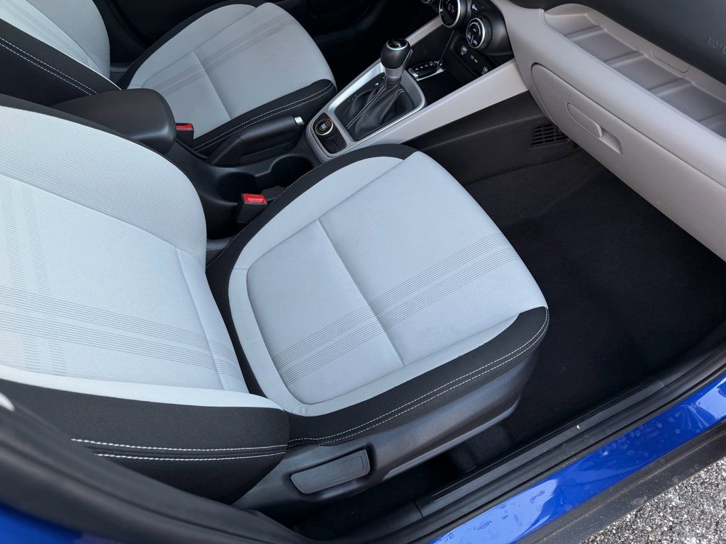 Certified 2025 Hyundai Venue SEL image 25