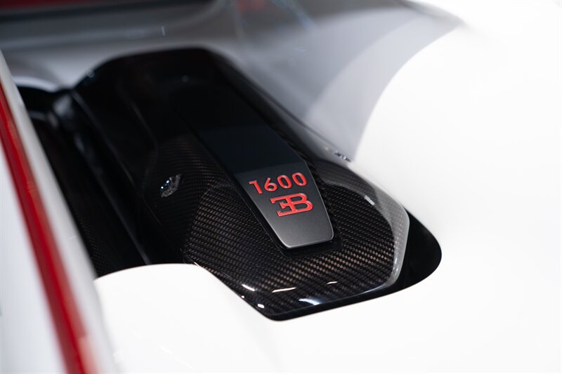 Used 2024 Bugatti Chiron Super Sport AWD/4WD image 48
