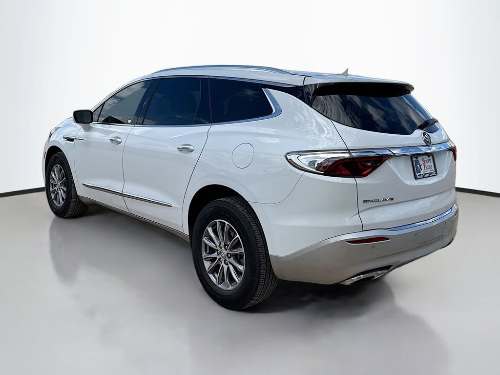 Used 2023 Buick Enclave Essence FWD image 5