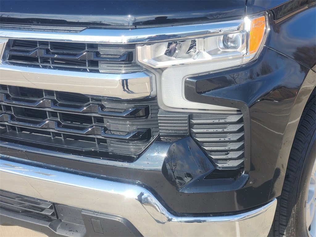 Used 2024 Chevrolet Silverado 1500 LT image 10