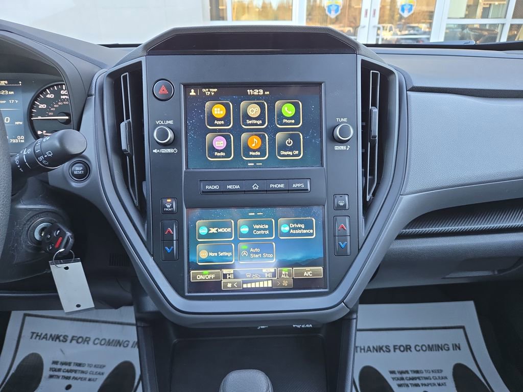 Used 2025 Subaru Crosstrek 2.0i image 23