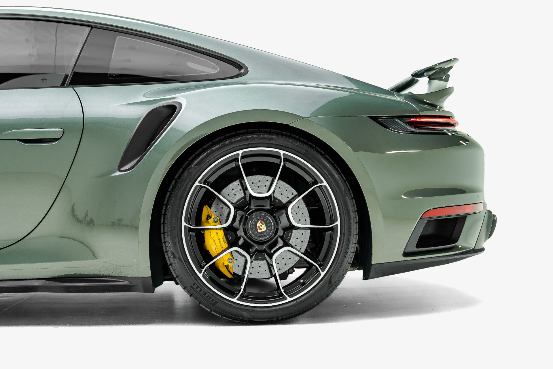 Used 2021 Porsche 911 Turbo S AWD/4WD image 15