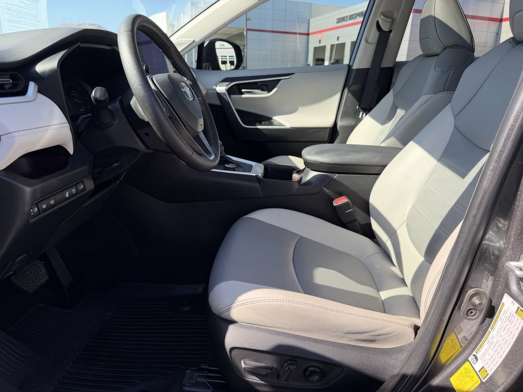 Certified 2023 Toyota RAV4 Limited w/ Limited Grade Weather Package AWD/4WD image 6