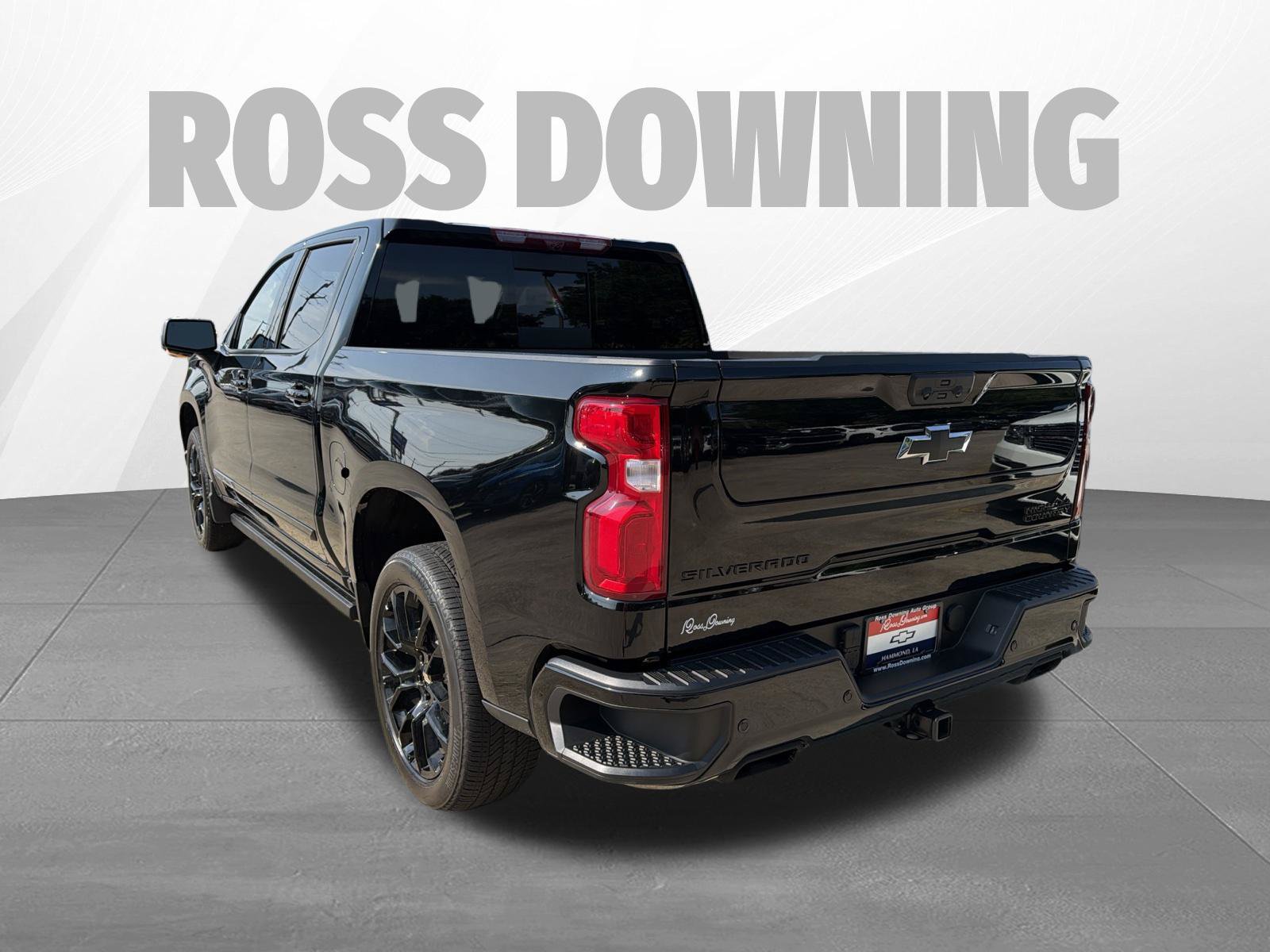 Used 2026 Chevrolet Silverado 1500 High Country w/ High Country Premium Package AWD/4WD image 6