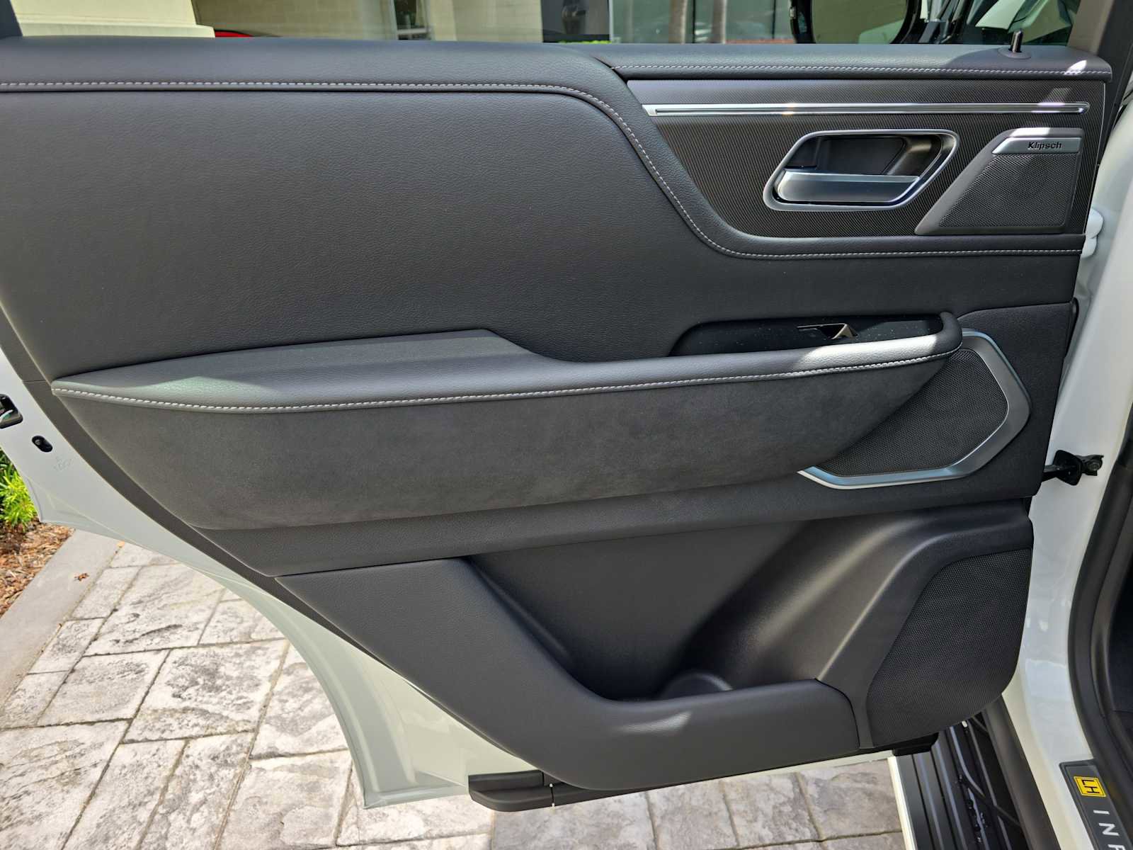 New 2026 INFINITI QX80 Luxe w/ Cargo Package image 11