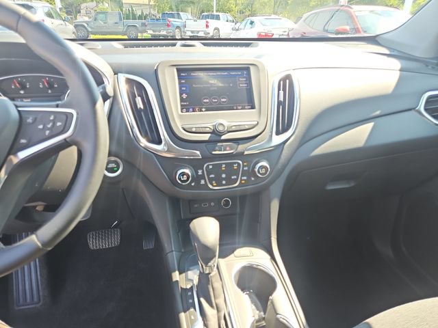 Used 2024 Chevrolet Equinox LT FWD image 17
