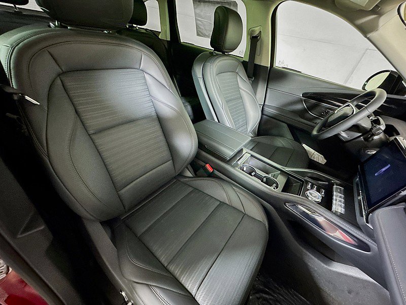 New 2026 Lincoln Nautilus Reserve w/ Jet Appearance Package image 29