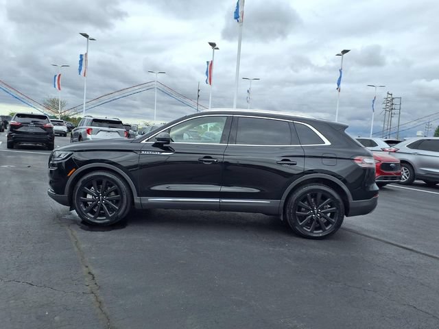 Used 2023 Lincoln Nautilus Reserve w/ Monochromatic Package AWD/4WD image 4