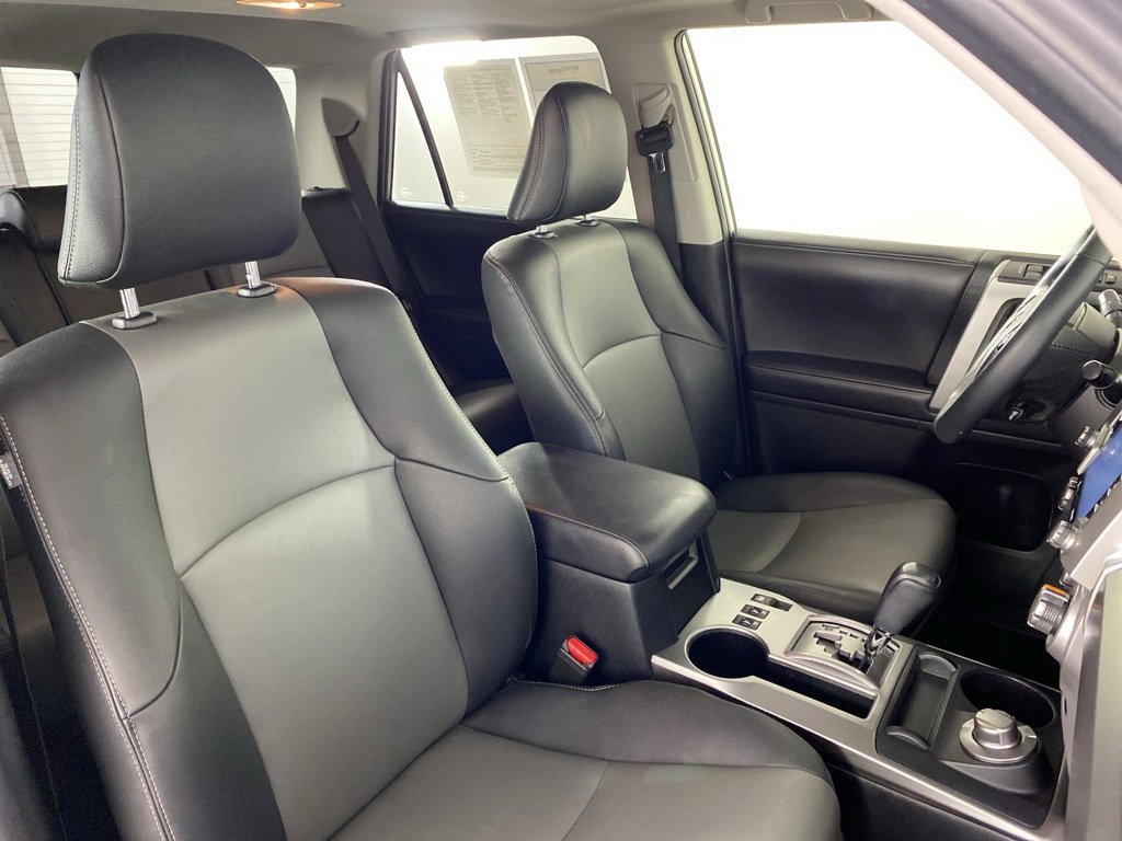 Used 2020 Toyota 4Runner SR5 Premium image 24