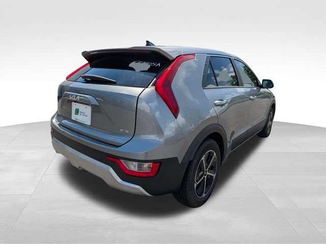 Used 2023 Kia Niro LX FWD image 7