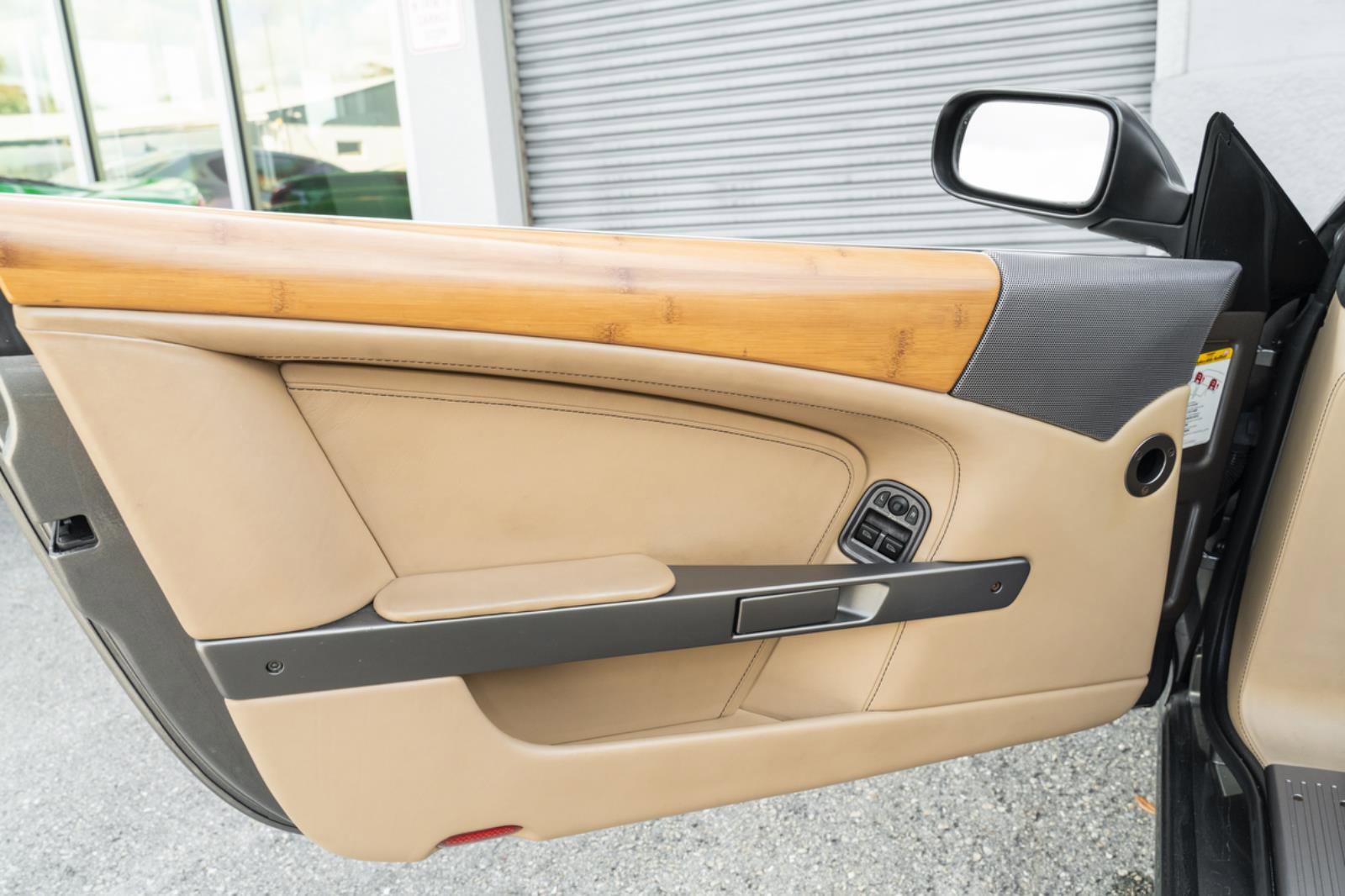 Used 2006 Aston Martin DB9 Volante image 26